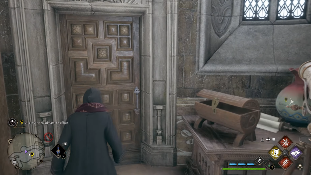 How to open the door near Headmaster’s Office in Hogwarts Legacy. (Picture: WB Games)