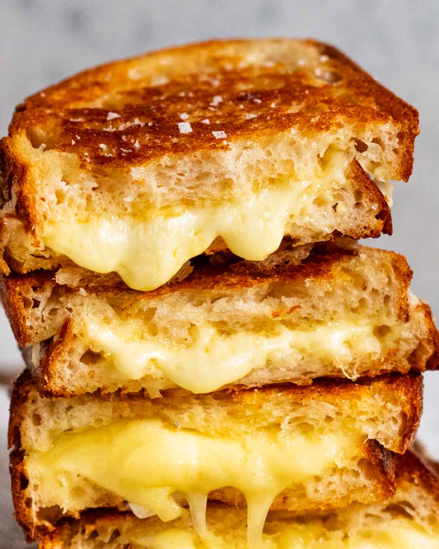 The Ultimate Grilled Cheese Sandwich: Crispy, Cheesy, and Irresistible!